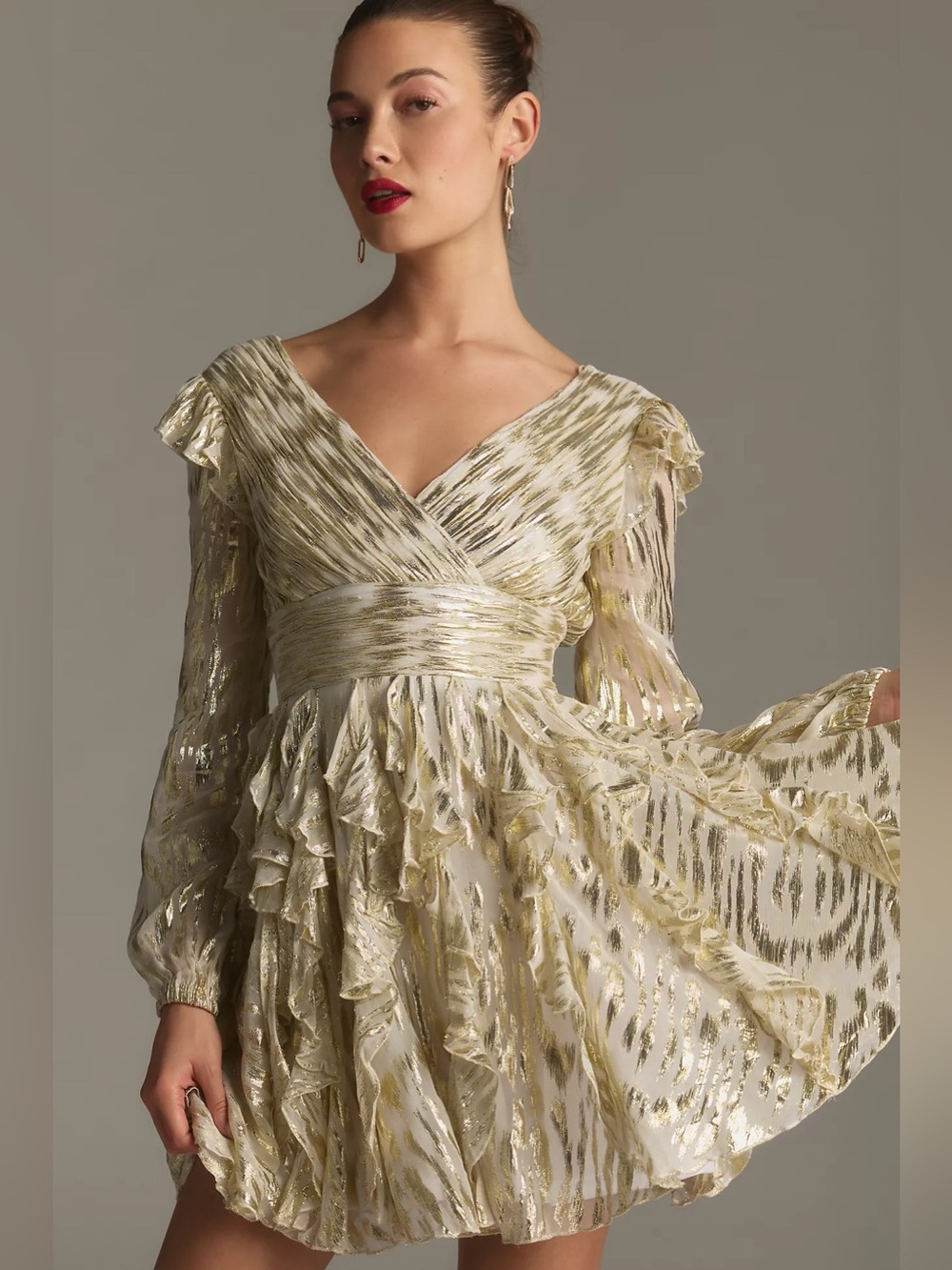MAC DUGGAL
Long-Sleeve Ruffled Chiffon Lurex Mini Dress
